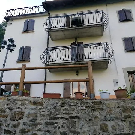 House With 3 Bedrooms In Arta Terme With Wonderful Mountain View Balcony And Wifi Hébergement de vacances Arta Terme