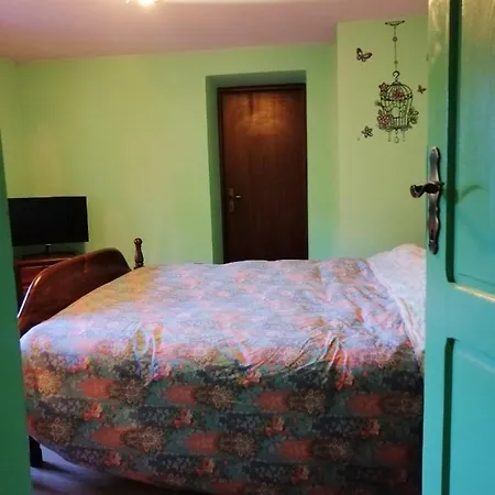 House With 3 Bedrooms In Arta Terme With Wonderful Mountain View Balcony And Wifi Hébergement de vacances