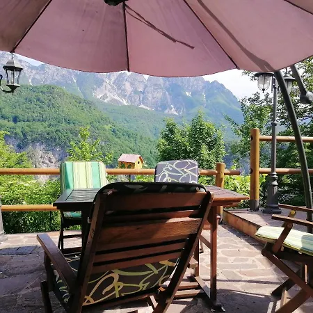 Hébergement de vacances House With 3 Bedrooms In Arta Terme With Wonderful Mountain View Balcony And Wifi